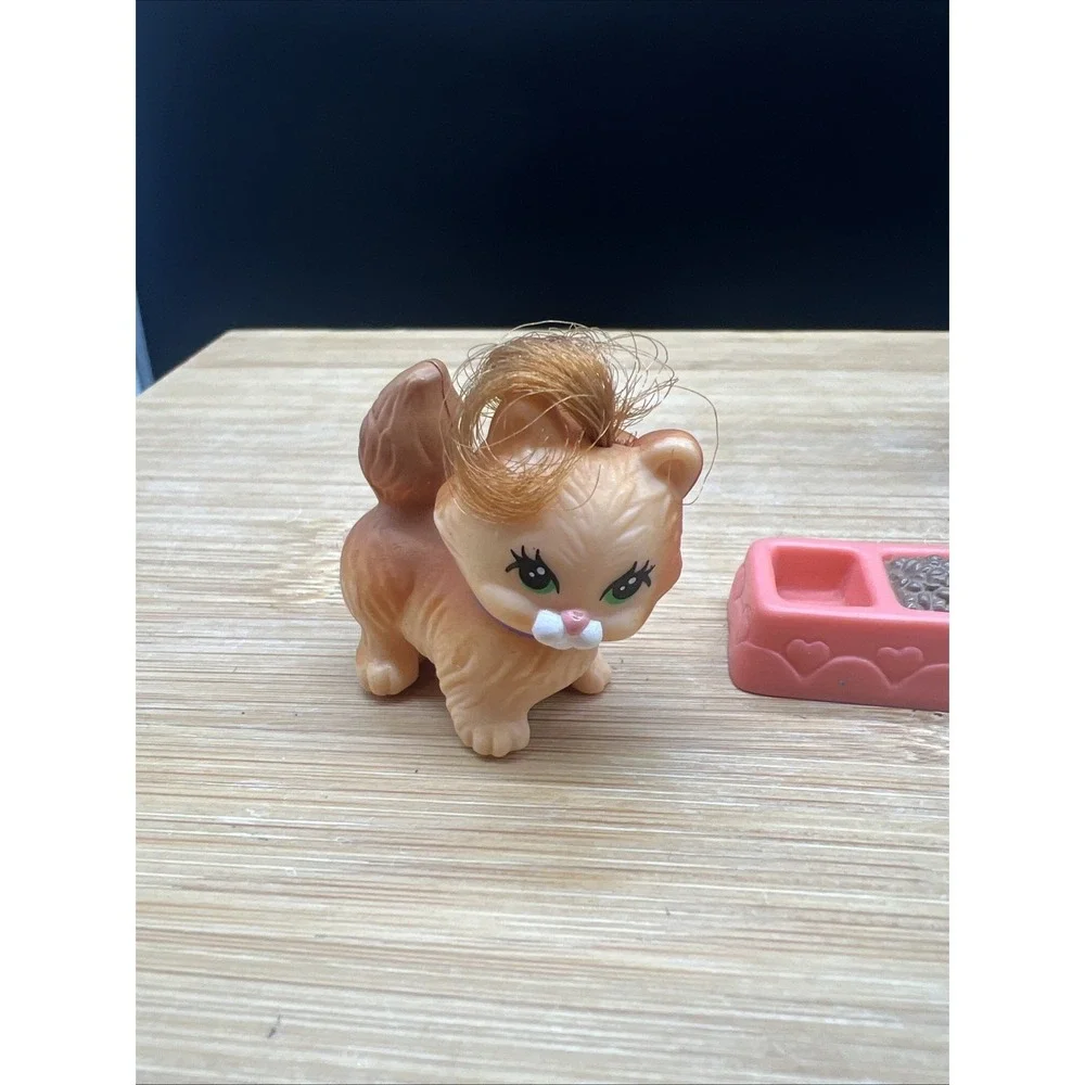 VTG Kenner 1993 LPS Littlest Pet Shop Playful Kitten w/Snuggling Crate COMPLETE